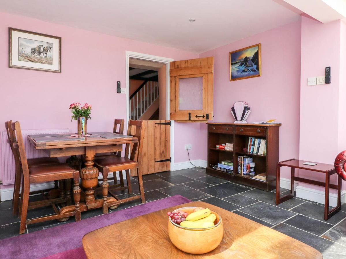 The Old Forge Cottage Bude Exterior photo